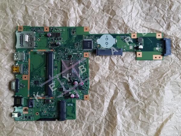 Материнська плата Asus R515MA